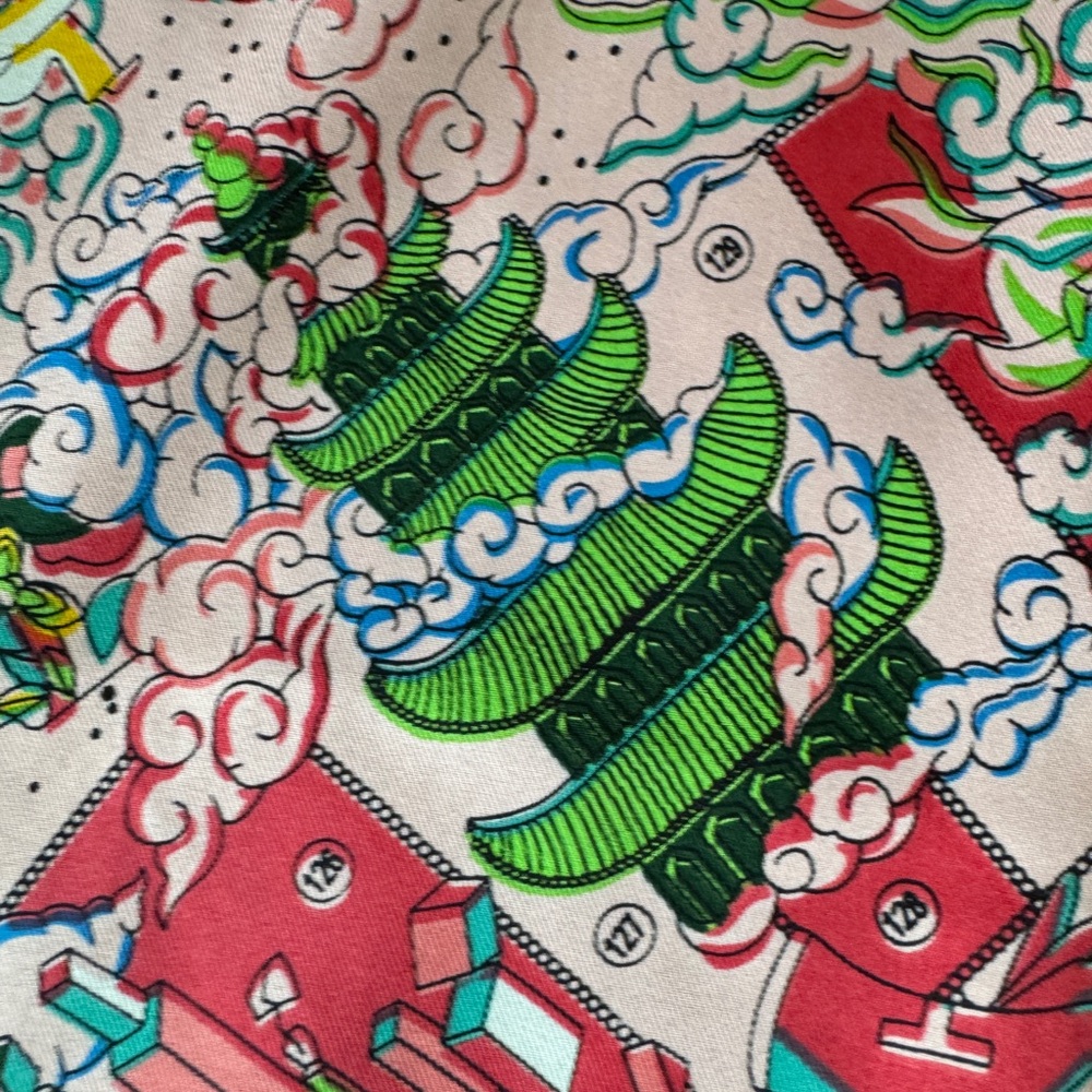 Luxury Designer-Style Silk Scarf 90cm - Picture 6 of 12